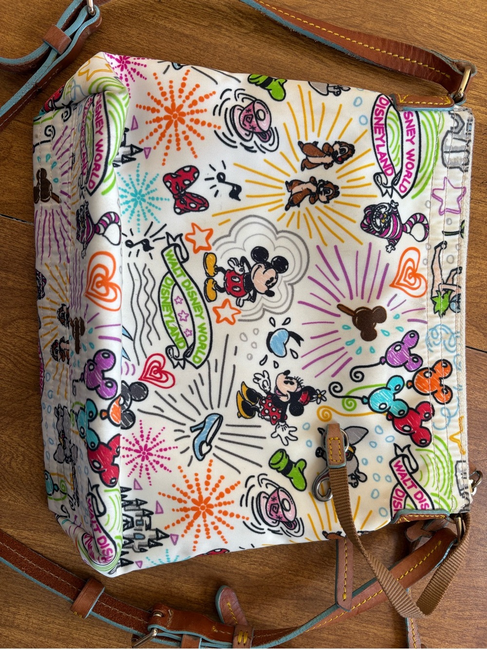Dooney & Bourke White Multicolor sketch Disneyworld Crossbody Bag - Picture 4 of 8